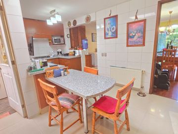Se Vende Amplia Casa En Cond.borde Andino, Peñalolen