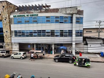 SE VENDE CASA (OFICINA o BODEGA) DE 2 PLANTAS 252 M2. DE CONSTRUCCIÓN, QUININDE – ESMERALDAS - ECUADOR