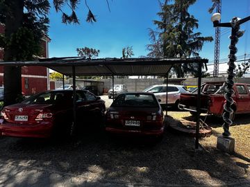Departamento en San Joaquín – 2 Dormitorios, 1 Baño, Estacionamiento y Bodega