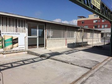 SE VENDE LOCAL COMERCIAL, OFICINAS, BODEGA Y PATIO 345 MTS. DE CONSTRUCCIÓN, NORTE DE QUITO – PONCEANO ALTO – QUITO – PICHINCHA - ECUADOR
