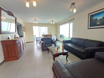 SE VENDE CASA DE DOS PLANTAS EN URBANIZACIÓN SAN RAFAEL, VALLE DE LOS CHILLOS – RUMIÑAHUI – PICHINCHA - ECUADOR
