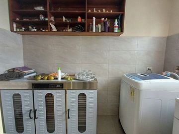 SE VENDE CASA DE DOS PLANTAS EN URBANIZACIÓN SAN RAFAEL, VALLE DE LOS CHILLOS – RUMIÑAHUI – PICHINCHA - ECUADOR