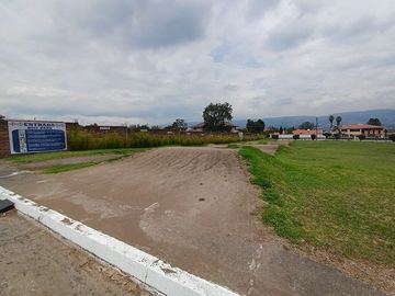 SE VENDE CASA DE DOS PLANTAS EN URBANIZACIÓN SAN RAFAEL, VALLE DE LOS CHILLOS – RUMIÑAHUI – PICHINCHA - ECUADOR
