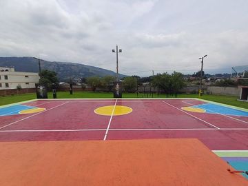 SE VENDE CASA DE DOS PLANTAS EN URBANIZACIÓN SAN RAFAEL, VALLE DE LOS CHILLOS – RUMIÑAHUI – PICHINCHA - ECUADOR