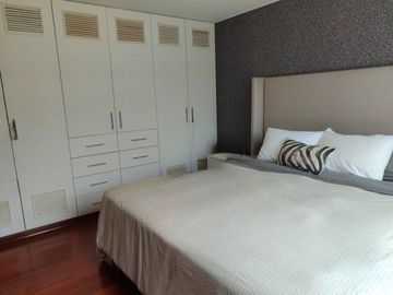 Venta de casa en San Isidro cerca al mar - cuatro niveles con ascensor y sauna - Orrantia Del Mar - Precio Negociable.