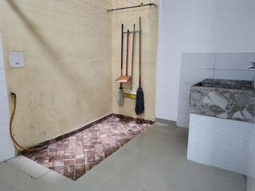 SE VENDE PROPIEDAD BIFAMILIAR EN NUEVO ALVERNIA