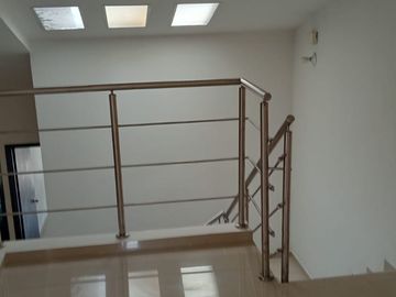 SE VENDE PROPIEDAD BIFAMILIAR EN NUEVO ALVERNIA