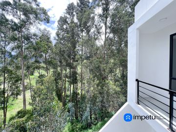 En venta casa a estrenar de dos plantas más subsuelo y terraza