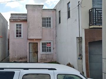 CASA EN VENTA   ** NO SE ACEPTA NINGUN TIPO DE CREDITOS ** FRACC. LOS PRESIDENTES, MATAMOROS. TAMAULIPAS. 3 RECAMARAS, 2 BAÑOS, 2 ESTAC.  -CAMT