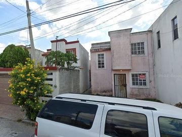 CASA EN VENTA   ** NO SE ACEPTA NINGUN TIPO DE CREDITOS ** FRACC. LOS PRESIDENTES, MATAMOROS. TAMAULIPAS. 3 RECAMARAS, 2 BAÑOS, 2 ESTAC.  -CAMT