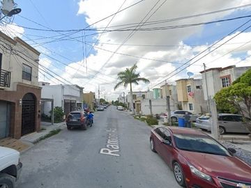 CASA EN VENTA   ** NO SE ACEPTA NINGUN TIPO DE CREDITOS ** FRACC. LOS PRESIDENTES, MATAMOROS. TAMAULIPAS. 3 RECAMARAS, 2 BAÑOS, 2 ESTAC.  -CAMT