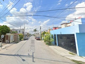 CASA EN VENTA   ** NO SE ACEPTA NINGUN TIPO DE CREDITOS ** FRACC. LOS PRESIDENTES, MATAMOROS. TAMAULIPAS. 3 RECAMARAS, 2 BAÑOS, 2 ESTAC.  -CAMT