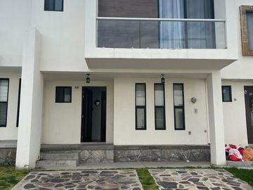 CASA RENTA 4 RECAMARAS ZIBATA