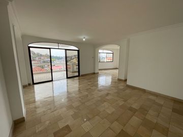 Departamento en venta, Lomas de Urdesa - Norte de Guayaquil