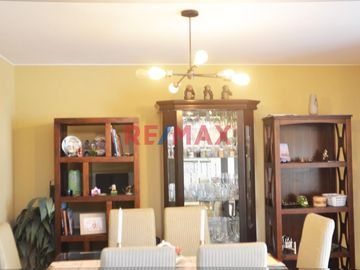 Departamento En Venta En Valle Hermoso En El Distrito De Santiago De Surco.