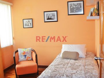 Departamento En Venta En Valle Hermoso En El Distrito De Santiago De Surco.