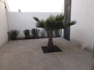 Excelente Casa en Calle Muy Segura, 6a sección.