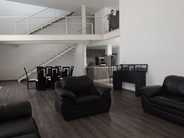 Excelente Casa en Calle Muy Segura, 6a sección.