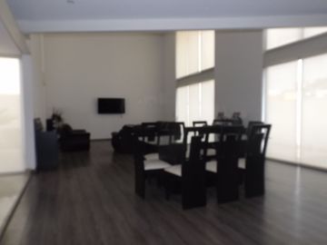 Excelente Casa en Calle Muy Segura, 6a sección.
