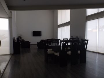 Excelente Casa en Calle Muy Segura, 6a sección.
