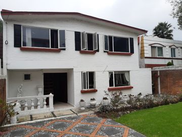 VENTA DE CASA EN OLIVAR DE LOS PADRES