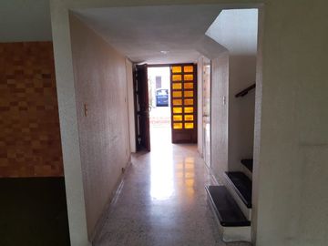 VENTA DE CASA EN OLIVAR DE LOS PADRES