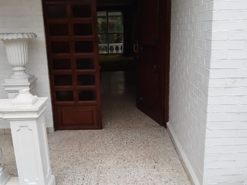 VENTA DE CASA EN OLIVAR DE LOS PADRES