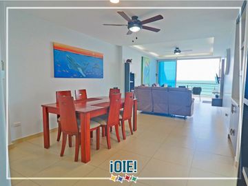 En venta: Dpto. en primera línea al Mar, Edificio Las Olas, Manta