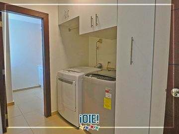 En venta: Dpto. en primera línea al Mar, Edificio Las Olas, Manta