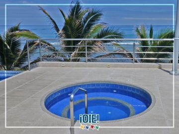En venta: Dpto. en primera línea al Mar, Edificio Las Olas, Manta