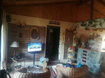 PREDIO 43 HAS EN COLLIGUAY CON CASA