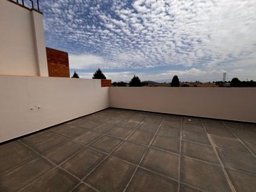 VENTA DE CASA EN RESIDENCIAL REAL DE ACACIAS