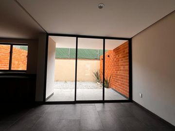VENTA DE CASA EN RESIDENCIAL REAL DE ACACIAS