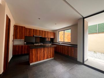 VENTA DE CASA EN RESIDENCIAL REAL DE ACACIAS