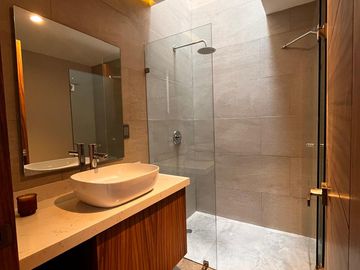VENTA DE CASA EN RESIDENCIAL REAL DE ACACIAS