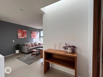 VENTA DE CASA EN RESIDENCIAL ZIRANDA