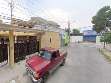 VENTA DE CASA EN AV AVIACION BARRIO DE SANTA LUCIA SAN FCO DE CAMPECHE CAMPECHE