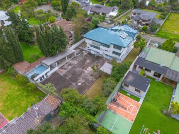 EN VENTA CASA EN SANGOLQUI 6HAB. /CLUB LOS CHILLOS