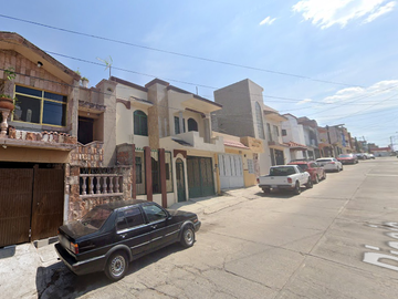VENDO CASA EN CIUDAD DEL SOL, LA PIEDAD-MICH