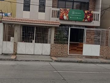 Alquilo Suite con dormitorio doble Cdla Kennedy norte Guayaquil