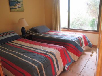 HERMOSA PARCELA CON CASA Y ABUNDANTE VEGETACIÓN NATIVA