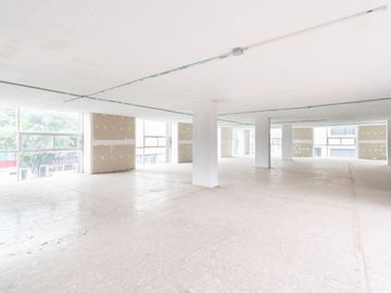 RENTA DE EDIFICIO EN AV. MONTEVIDEO