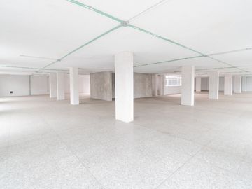 RENTA DE EDIFICIO EN AV. MONTEVIDEO