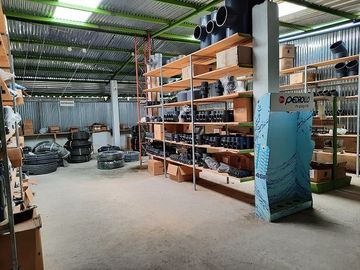 SE VENDE LOCAL COMERCIAL Y BODEGA 137 MTS. DE CONSTRUCCIÓN, LA CONCORDIA - SANTO DOMINGO - ECUADOR