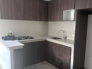 CASA EN VENTA EN PORTOVIEJO LOS JAZMINES ¡OPORTUNIDAD!