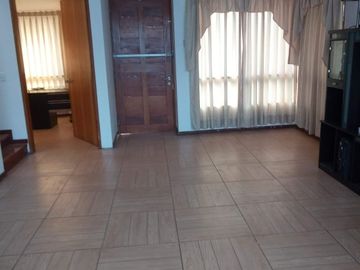 Casa de 2 Pisos y Azotea en Urbanización Huachipa Norte Zona Residencial
