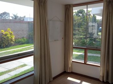 Casa de 2 Pisos y Azotea en Urbanización Huachipa Norte Zona Residencial