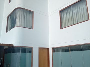Casa de 2 Pisos y Azotea en Urbanización Huachipa Norte Zona Residencial