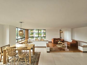 Apartamento grande en arriendo en El Poblado - Cerca a Vizcaya