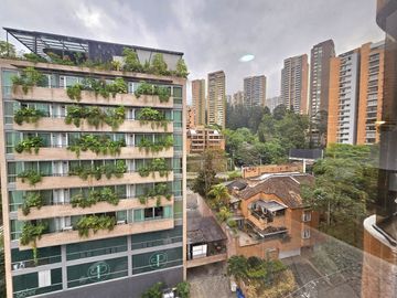 Apartamento grande en arriendo en El Poblado - Cerca a Vizcaya